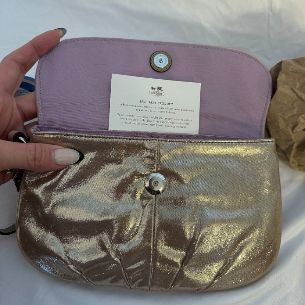 Coach metallic Gold clutch/wristlet, great condition, Phones Fit in this one - Picture 5 of 7